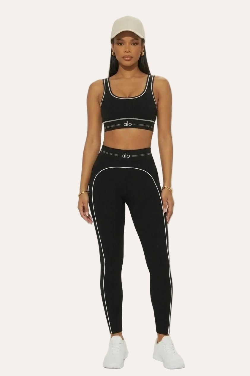 Ensemble de sport brassière et legging – Noir