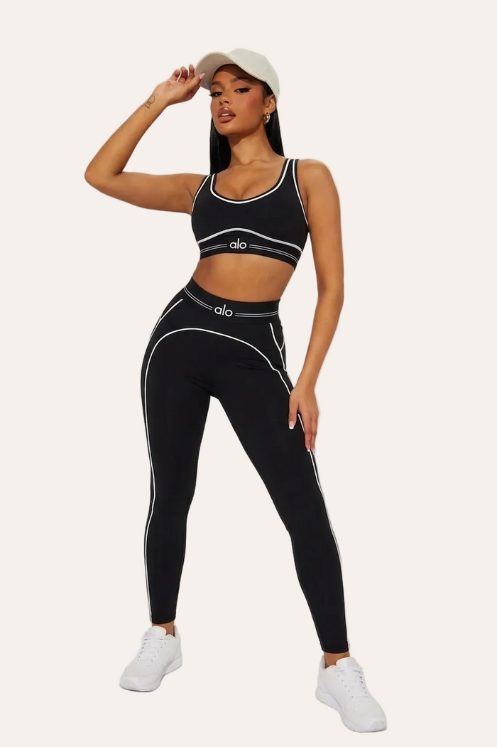 Ensemble de sport brassière et legging – Noir